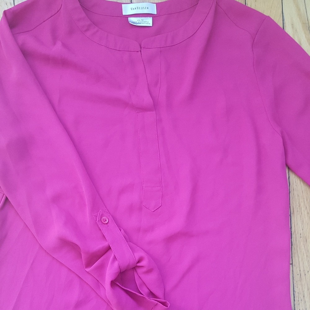 VanHeusen XS pink top